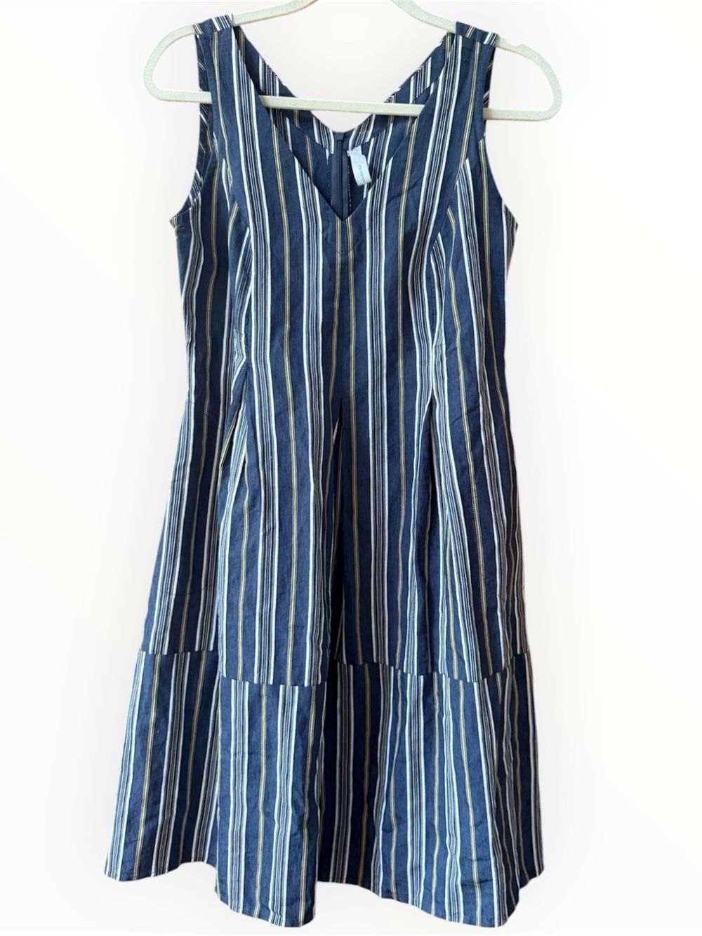 Studio 412 sleeveless v-neck midi navy striped dress EUC linen blend